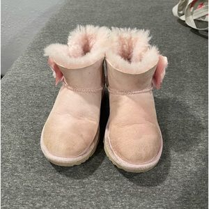 Ugg toddler boots